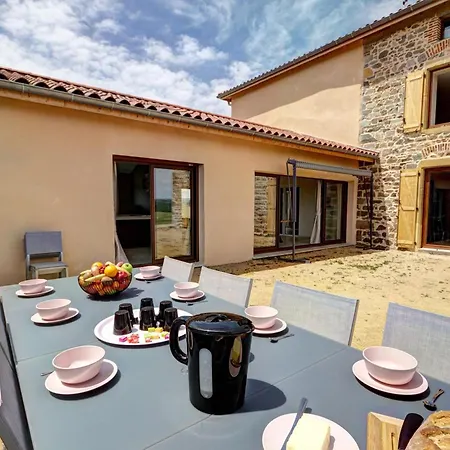 Séjour à la campagne Spacieux Avec Spa, Sauna Et Animaux Acceptés - Fr-1-496-274 Pinay